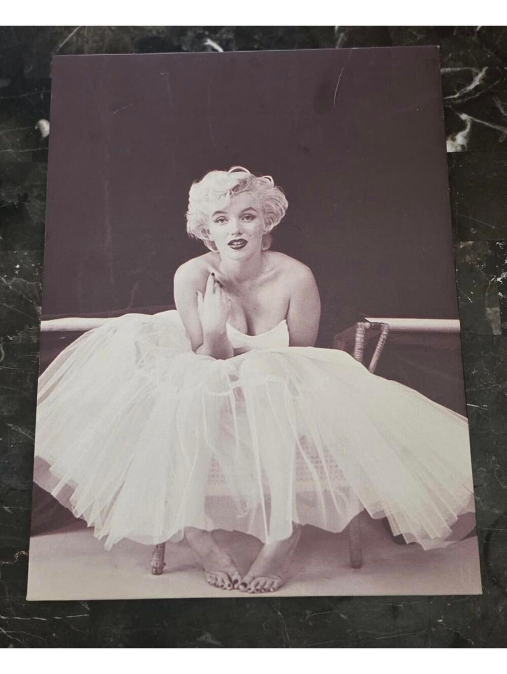Marilyn Monroe Black & White Wall Art Canvas 15.75" x 11.5"